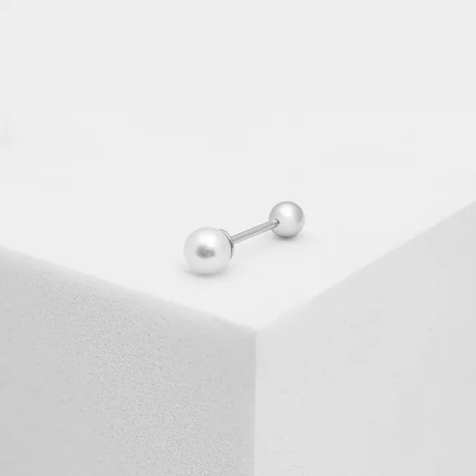 Kolczyki z perłą; 4 mm, srebrny