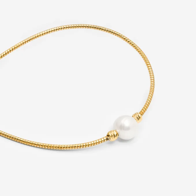 Choker sztywny z perłą; srebrny pozłacany