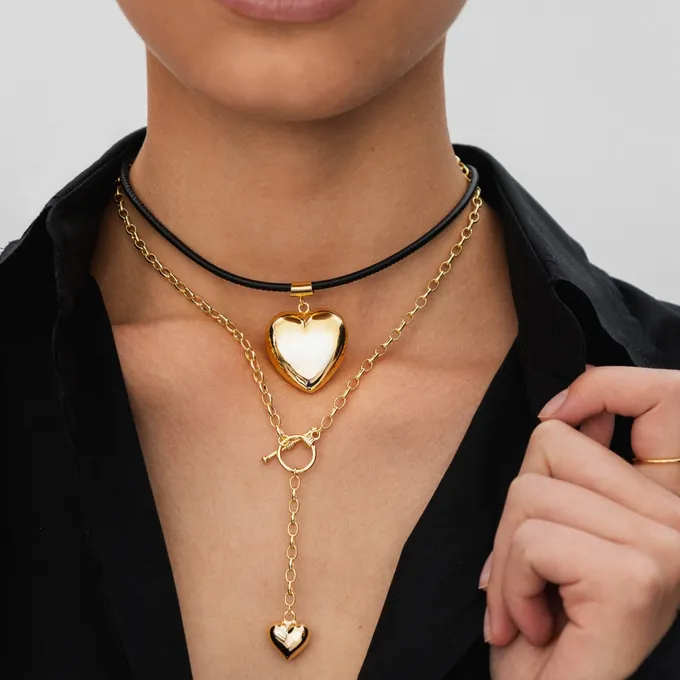 Choker z sercem; na rzemyku, srebrny pozłacany