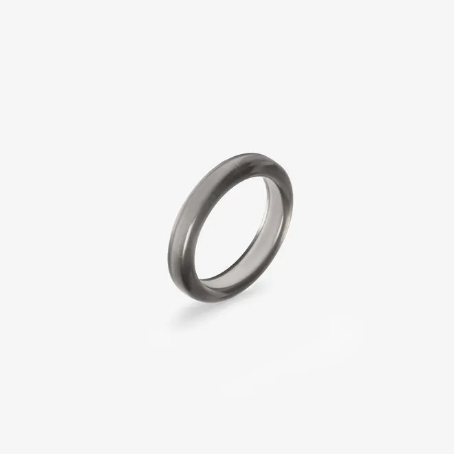 Pierścionek z czarnej żywicy akrylowej 3,8 mm