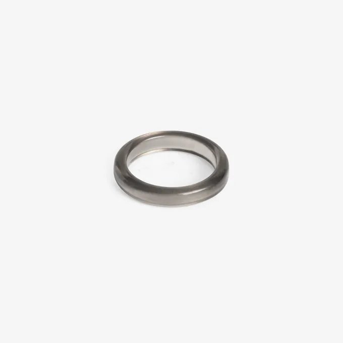 Pierścionek z czarnej żywicy akrylowej 3,8 mm